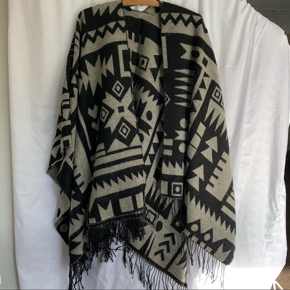 H&M patterned shawl